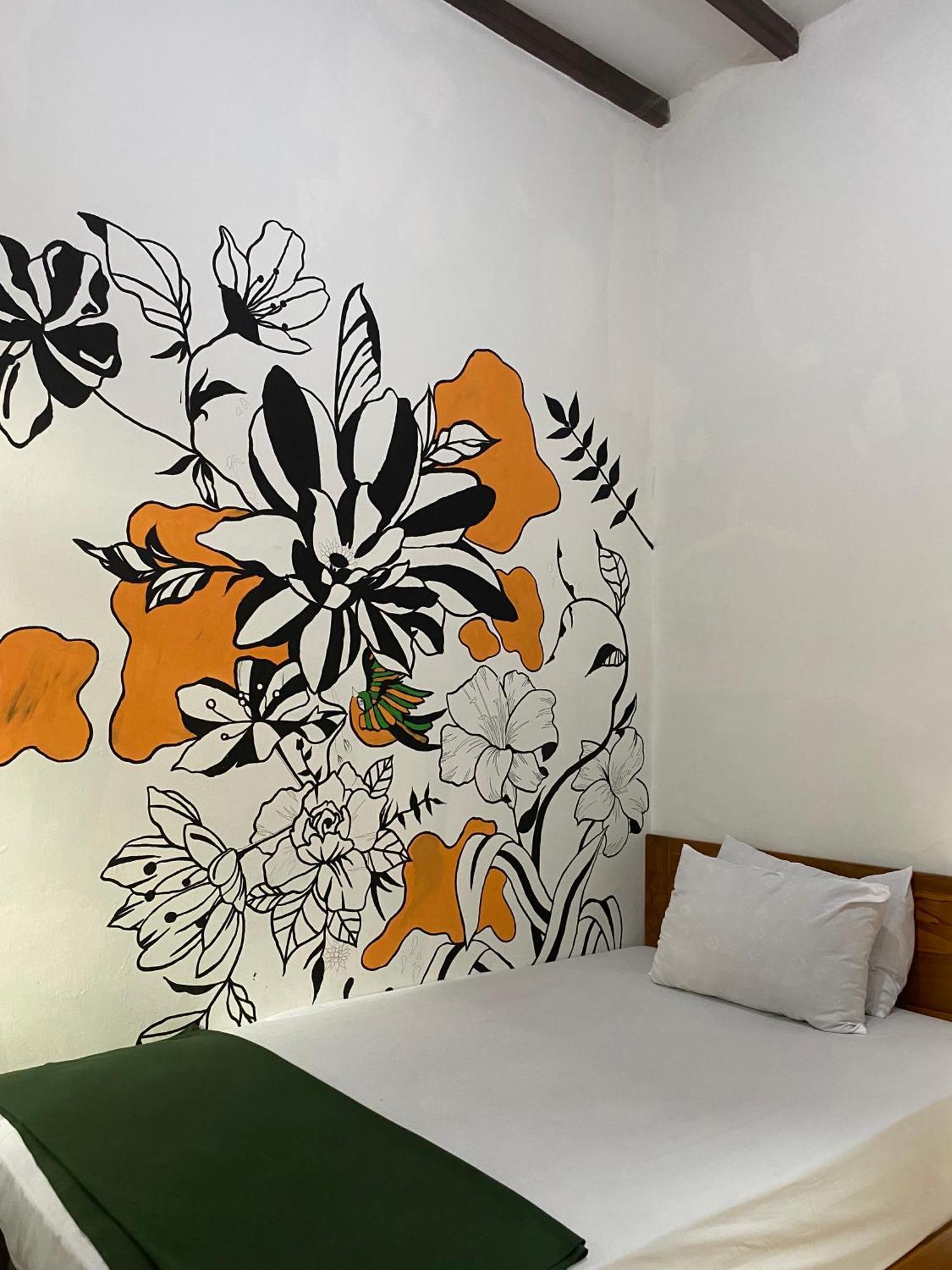 Zzz Hostel Banyuwangi  Luaran gambar